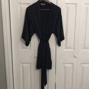 Victoria’s Secret Black Satin Robe w/Sash Small
